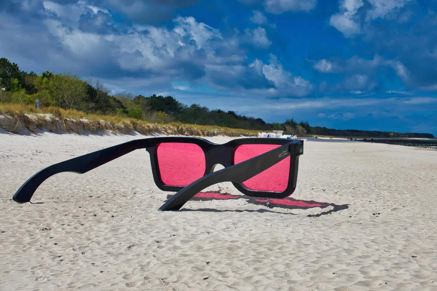 Brille am Strand von Szillat GbR